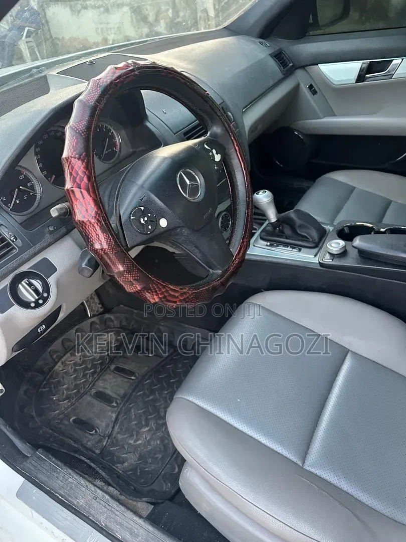 Mercedes-Benz C300 2008 White