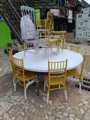 Premium Gold Chiavari Chairs, Acrylic Ghost Chairs for Event