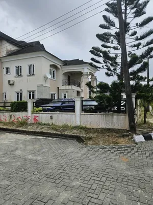 6bdrm Duplex in Sangotedo for sale