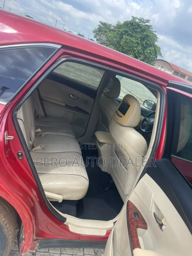 Toyota Venza 2012 Red