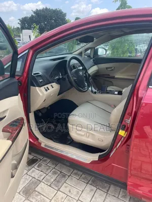 Toyota Venza 2012 Red
