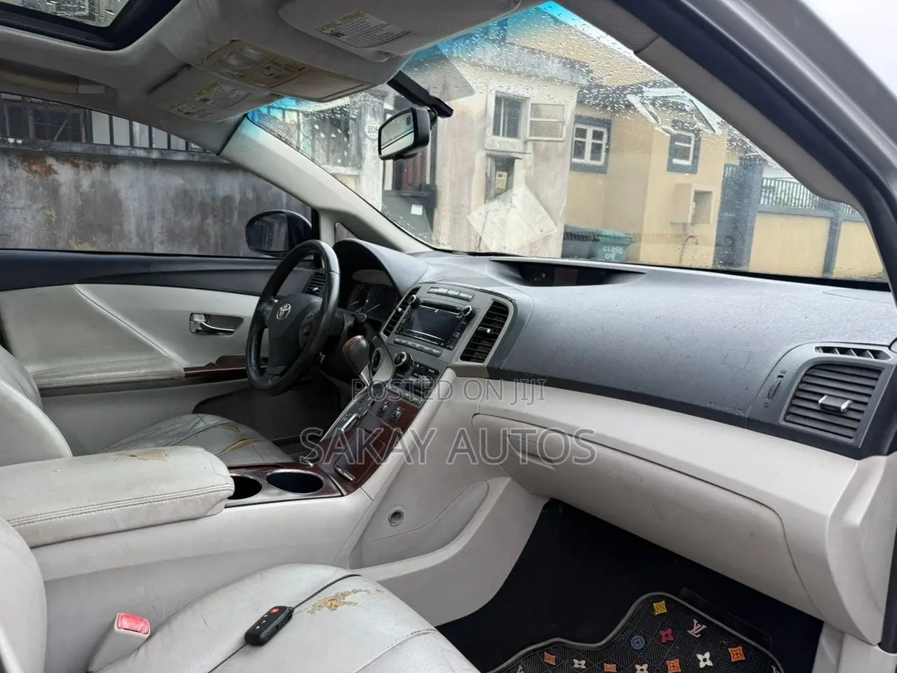 Toyota Venza 2011 Silver