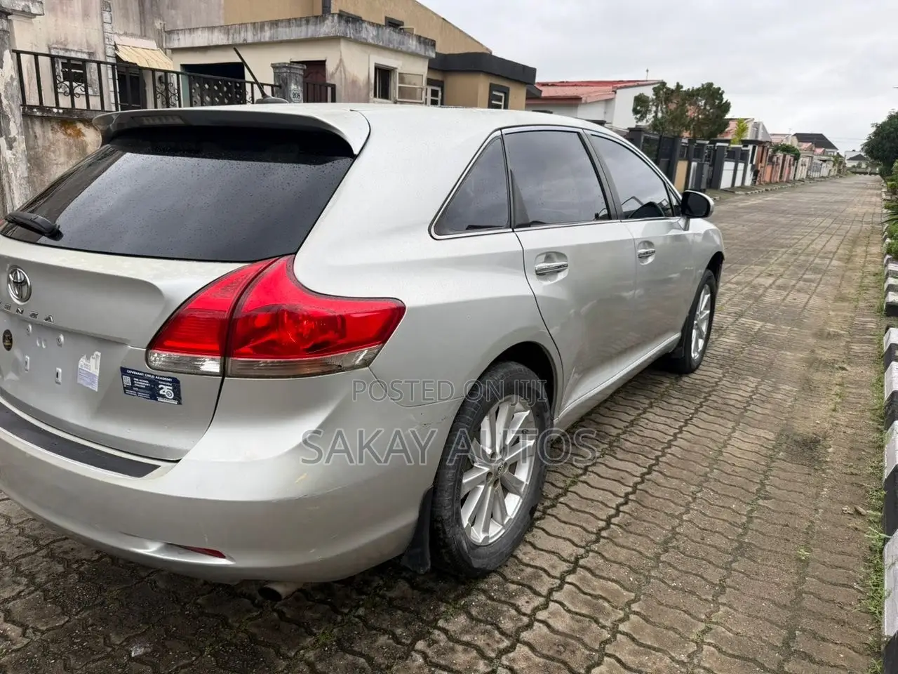 Toyota Venza 2011 Silver
