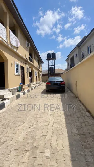 1bdrm Bedsitter in Eputu London, Awoyaya for rent