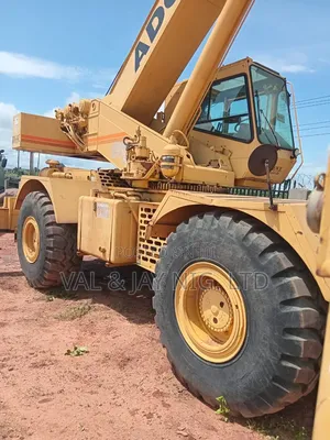 35 / 40 Tons Grove Rough Terrain 4x4 Crsne