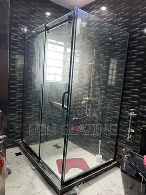 Modern Shower Glass & Custom Glass Door Installation