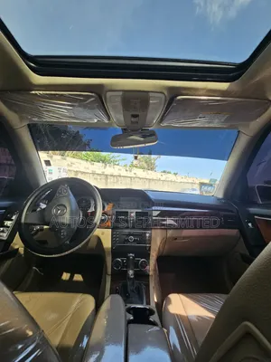 Mercedes-Benz GLK-Class 350 4MATIC 2010 White