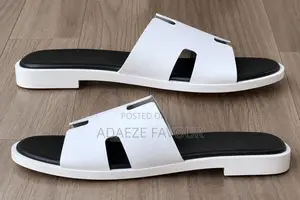 Men’s White and Black H-Strap Slide Sandals – Stylish Casual Slippers