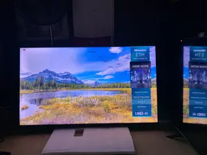55” Hisense UHD Smart TV E7H