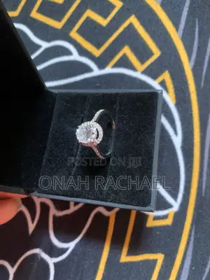 BOZ Classic Oval Moissanite Engagement Ring – 925 Sterling Silver