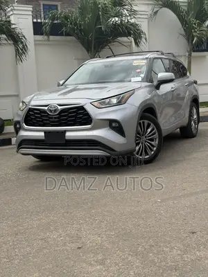 Toyota Highlander Platinum 2021 Silver