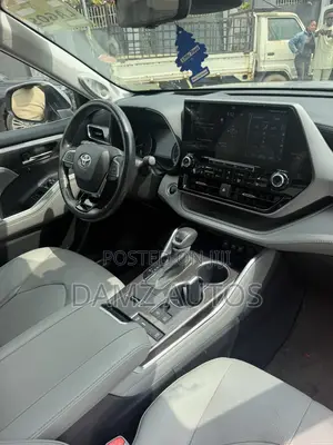 Toyota Highlander Platinum 2021 Silver
