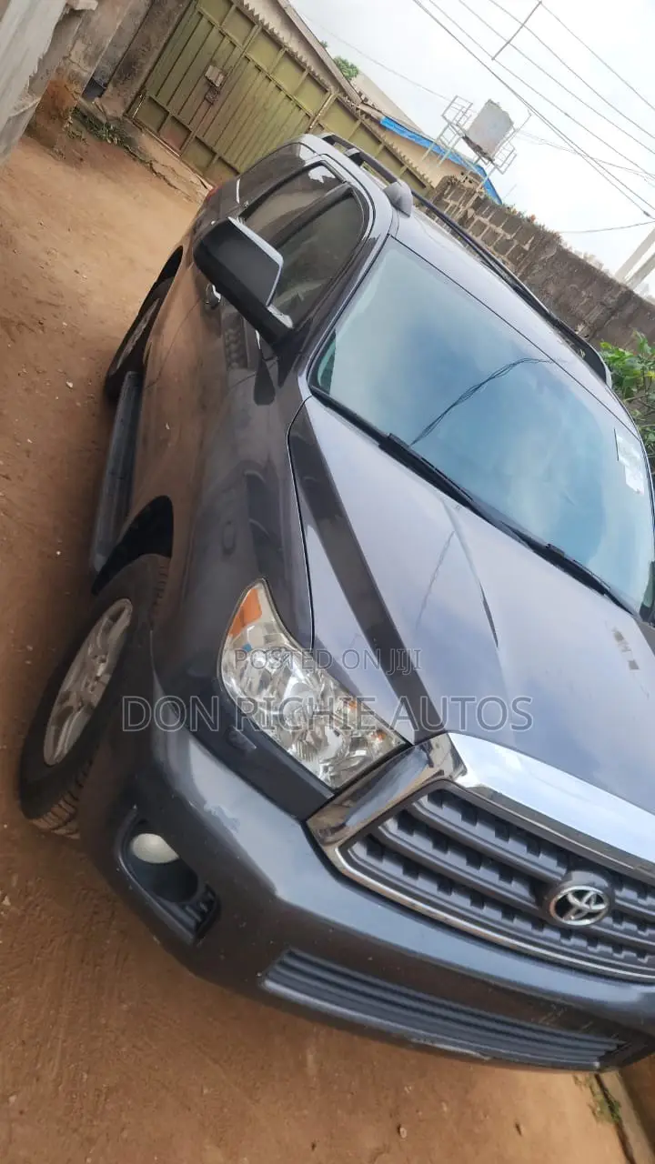 Toyota Sequoia 2012 Blue