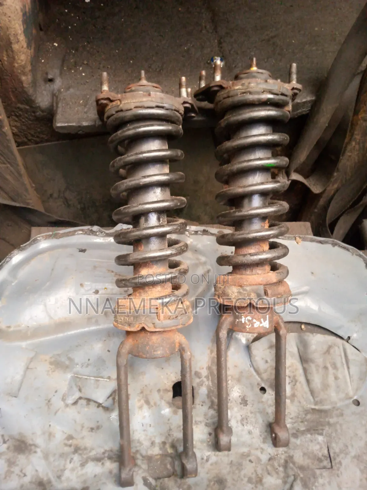 Complete Front Shock Liberty 2010