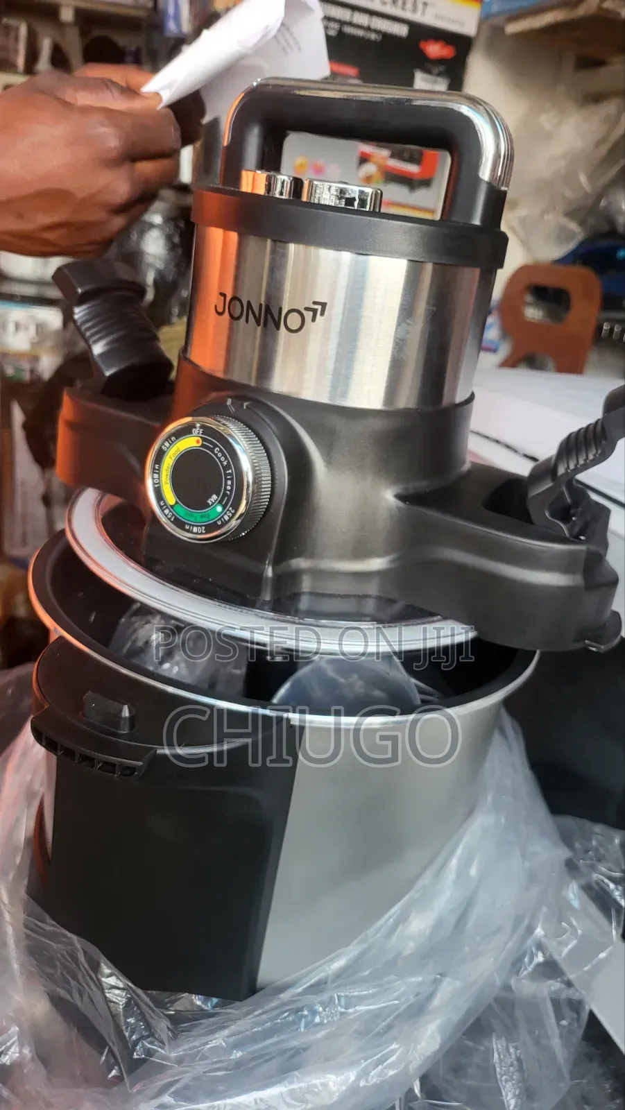 Jonno Yam Pounder With Cooker