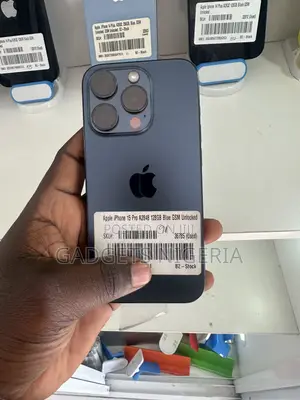 Apple iPhone 15 Pro 128 GB Blue