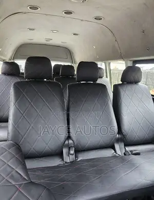 Toyota HiAce 2015 White