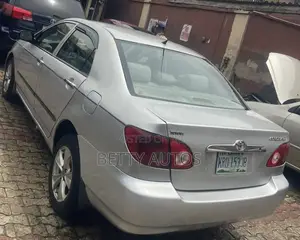Toyota Corolla 2005 Silver