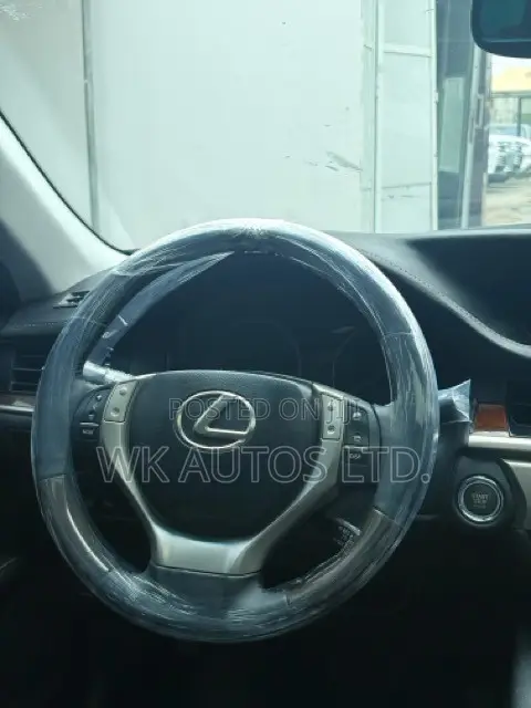 Lexus ES 350 FWD 2013 Red