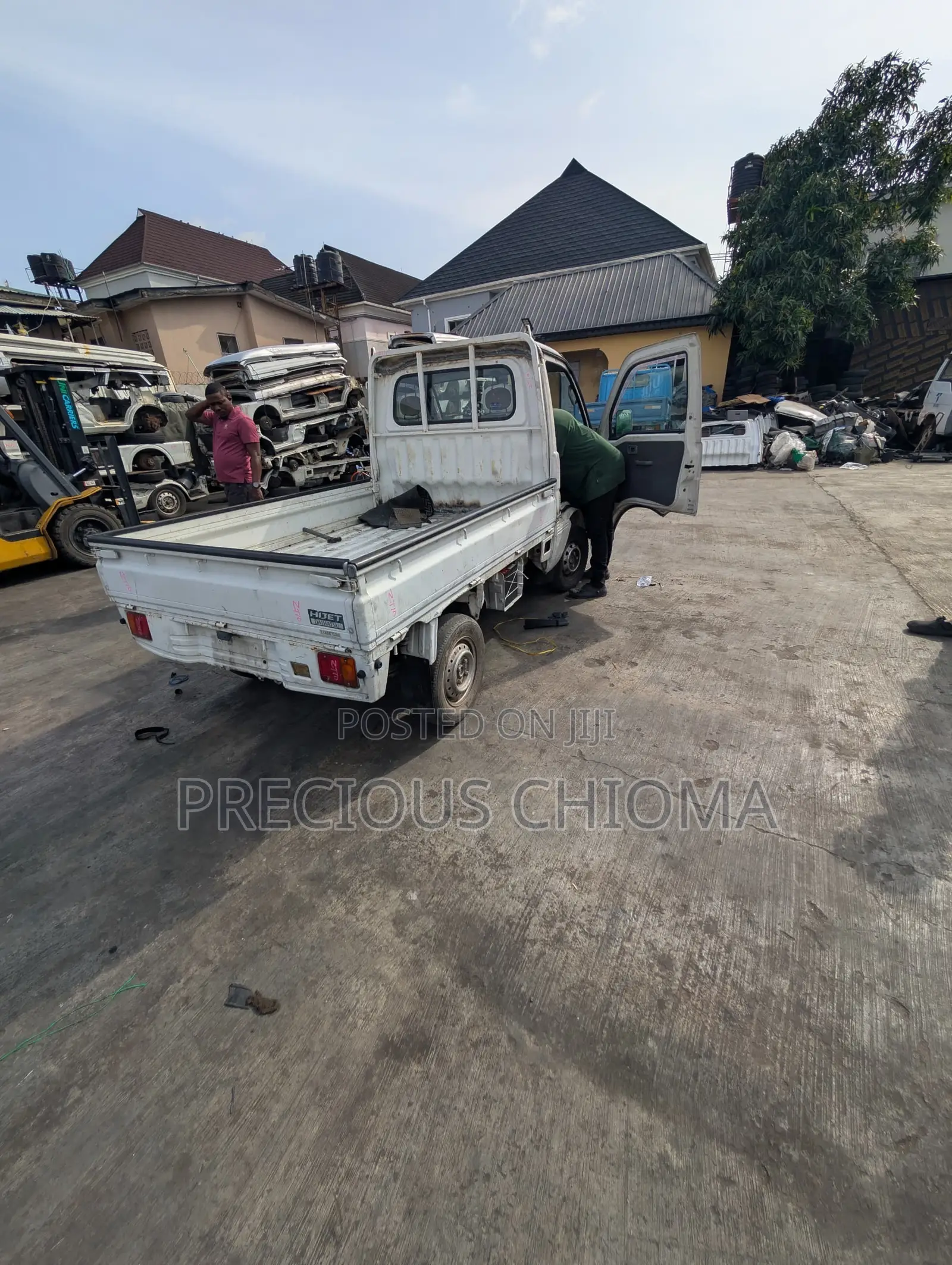 Daihatsu Hijet 2010 White