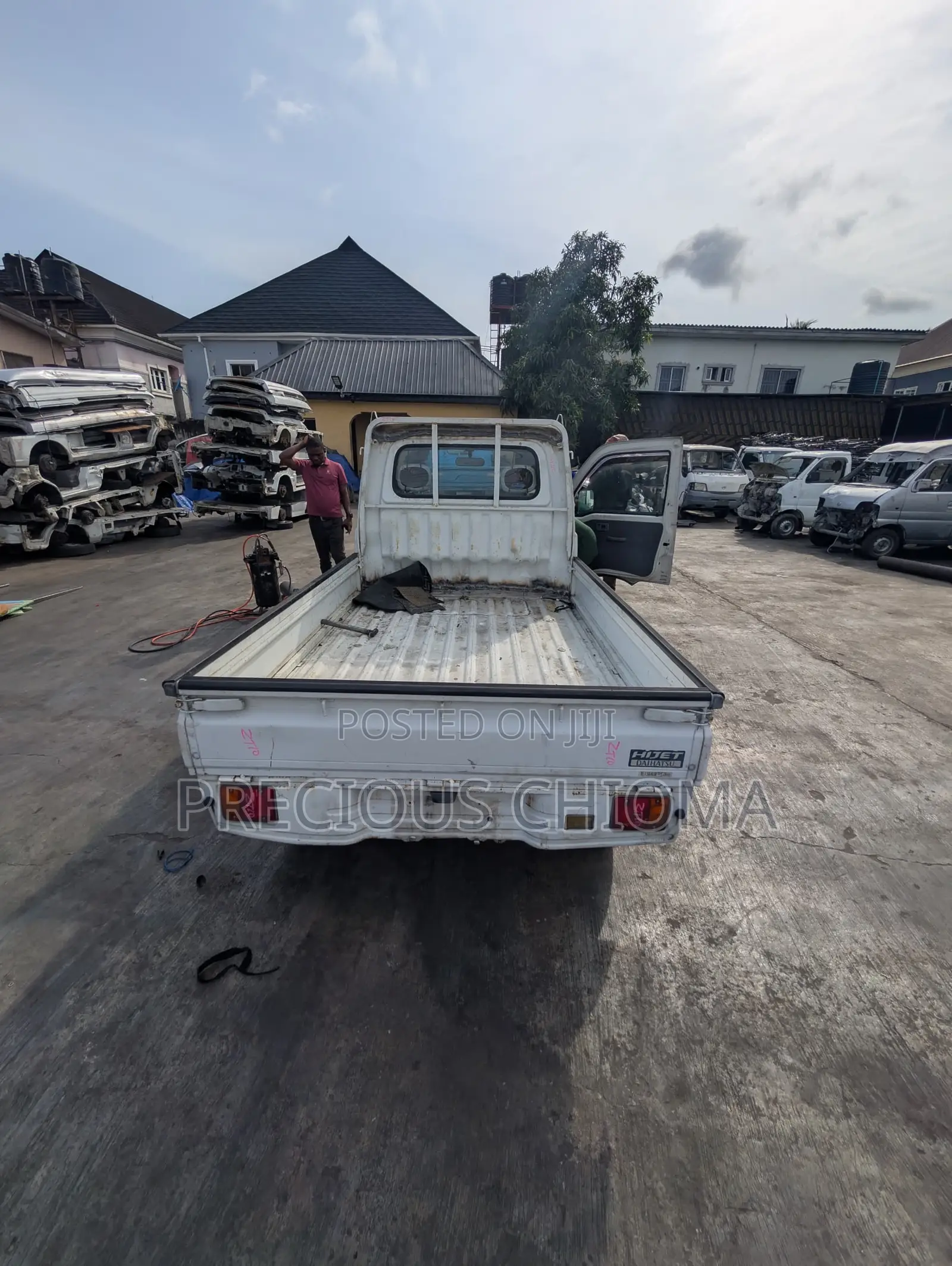 Daihatsu Hijet 2010 White