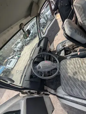 Daihatsu Hijet 2010 White