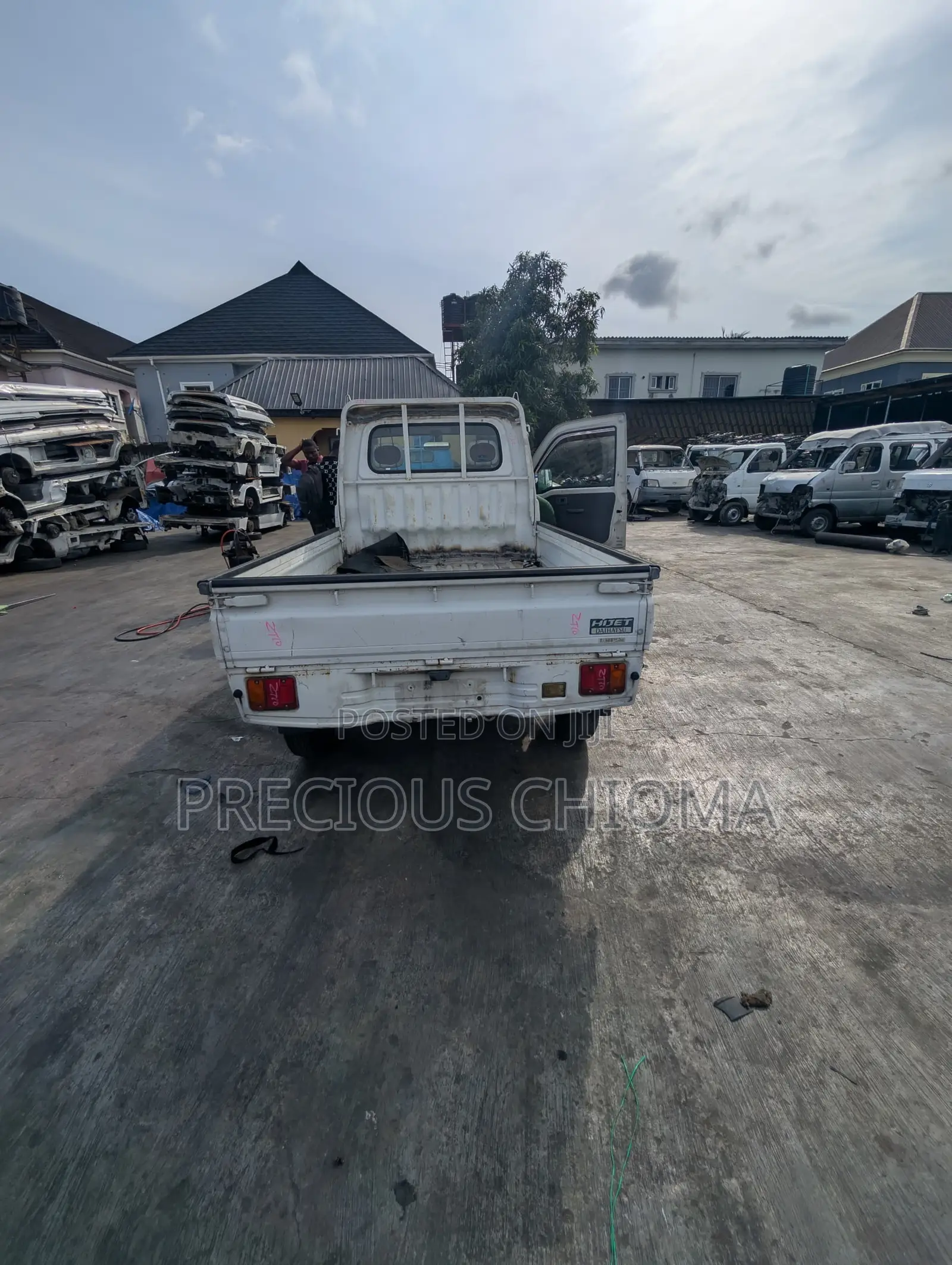 Daihatsu Hijet 2010 White