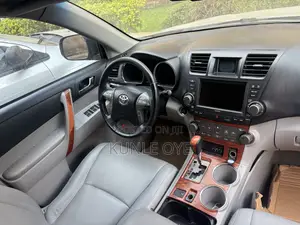 Toyota Highlander 2009 Silver
