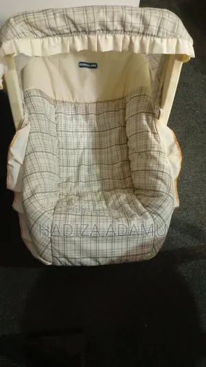 Mama Love Baby Car Seat Carrier - Neatly Used