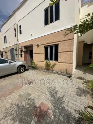4bdrm Duplex in Brains & Hammers, Life Camp for sale