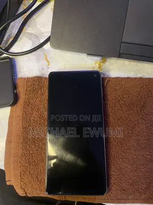 Samsung Galaxy S10 128 GB Black
