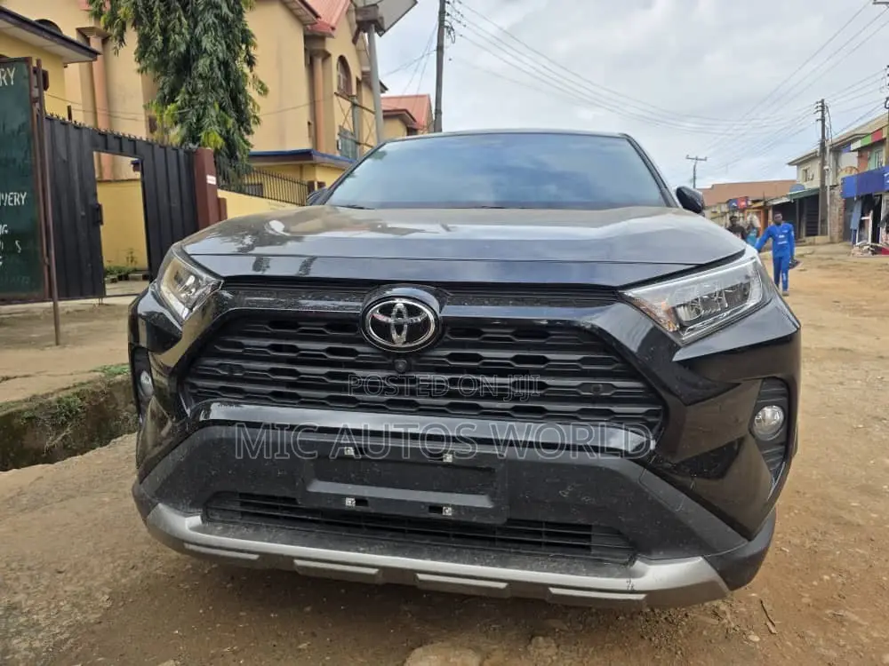 Toyota RAV4 2023 Black