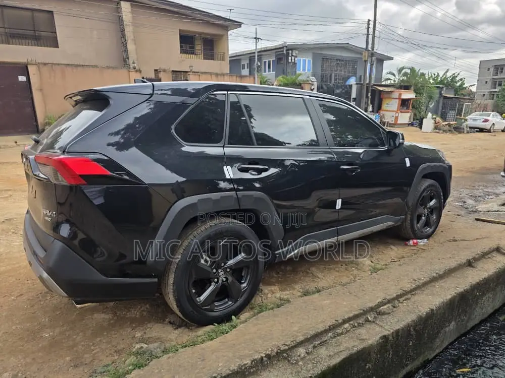 Toyota RAV4 2023 Black