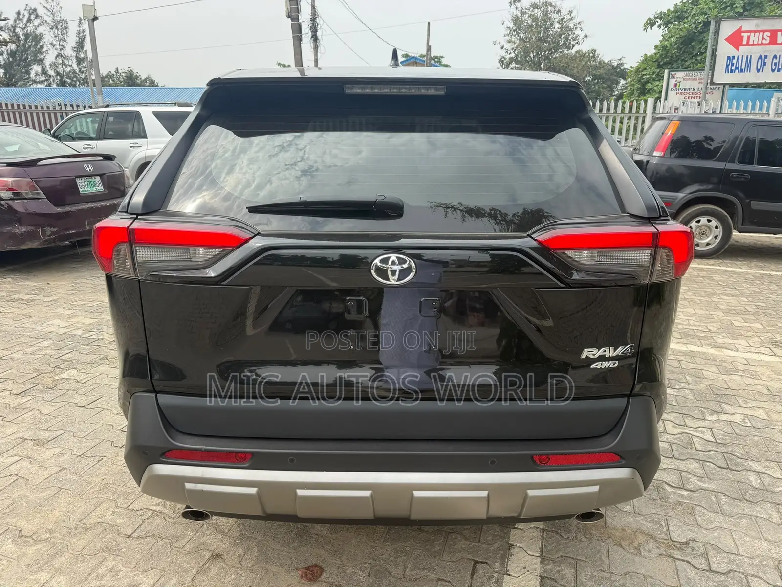 Toyota RAV4 2023 Black