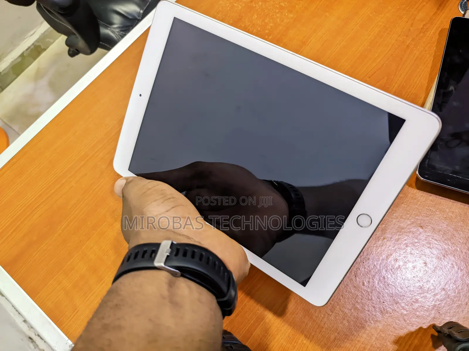 Apple iPad 5 (2022) 128 GB Gray