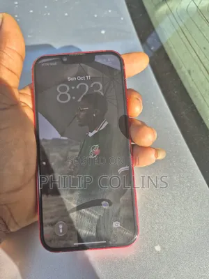 Apple iPhone 13 128 GB Red