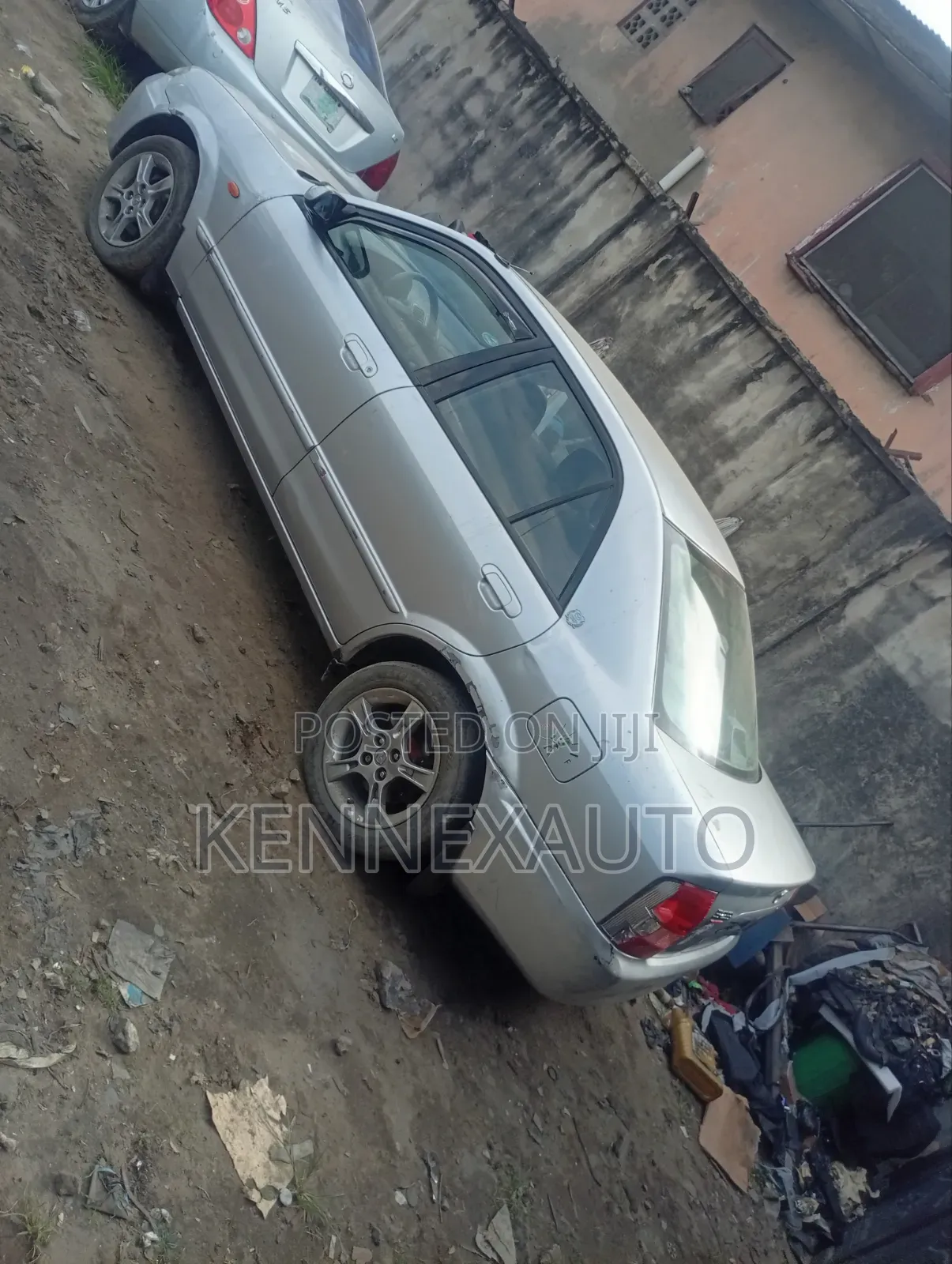 Mazda 323 1.6 2003 Silver