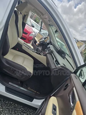 Lexus RX 350L Luxury FWD 2019 White