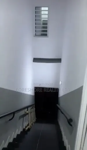 2bdrm Apartment in Williams, Akowonjo for rent