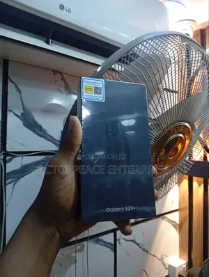 New Samsung Galaxy S23+ 256 GB Purple
