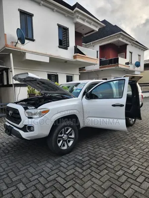 2017 Toyota Tacoma Single Carbin With 1 Box
