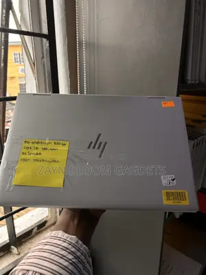 Laptop HP EliteBook 830 G8 32GB Intel Core i7 SSD 16 GB