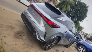 Lexus RX 2024 Silver