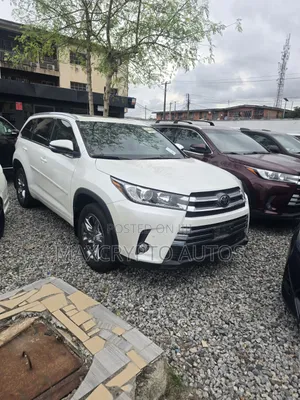 Toyota Highlander Limited Platinum 2019 White