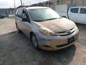 Toyota Sienna CE AWD 2008 Silver