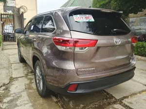 Toyota Highlander 2018 Gray