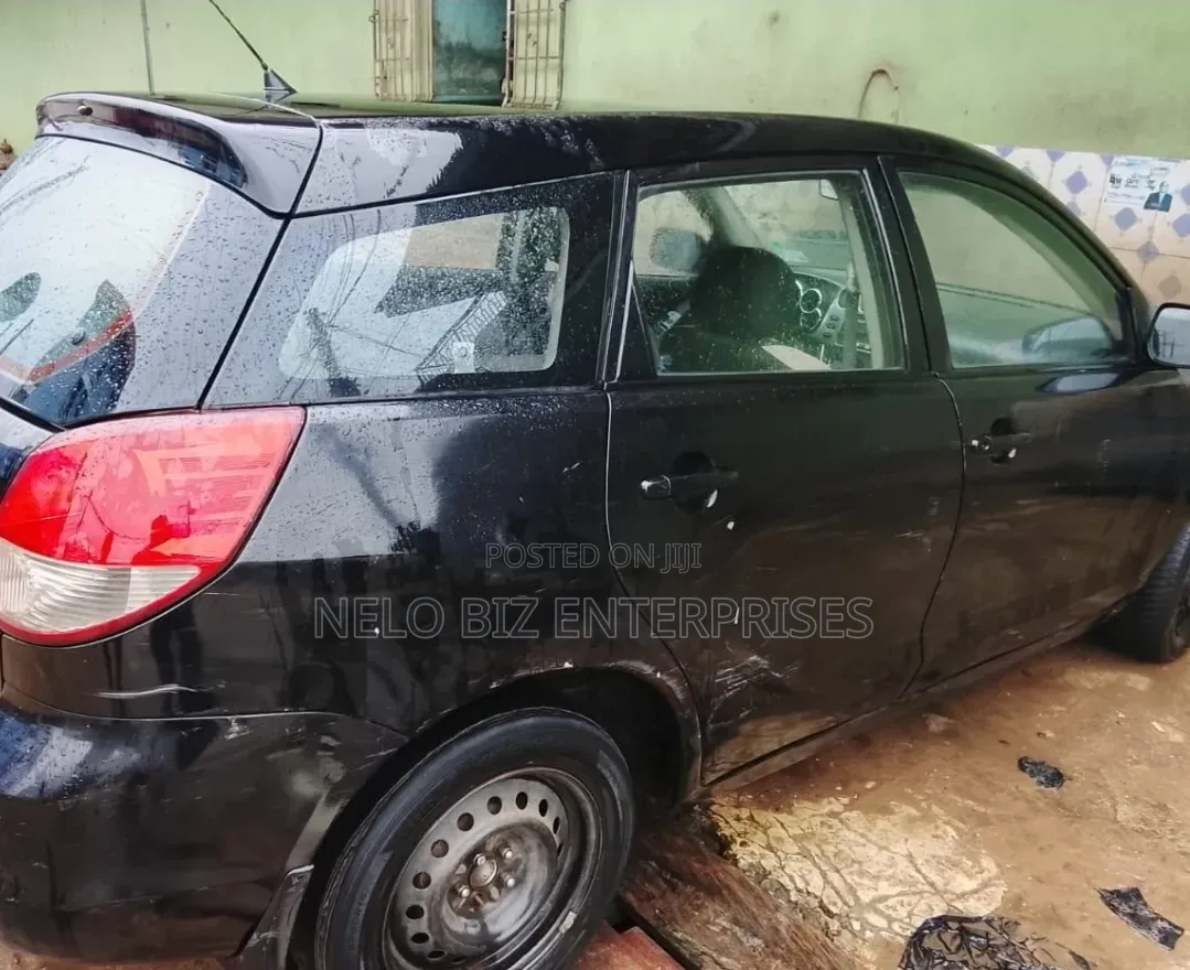 Toyota Matrix 2004 Black