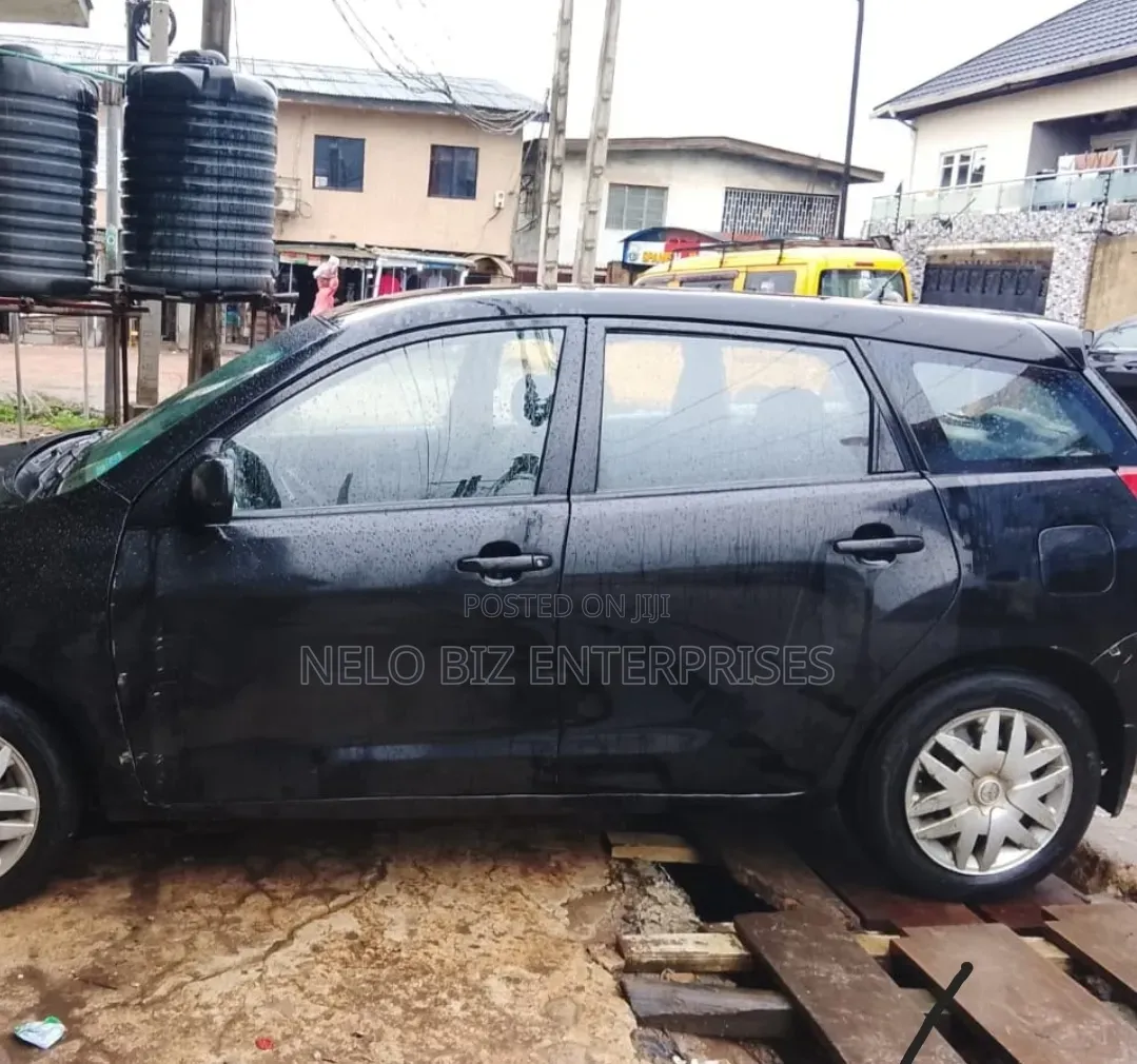 Toyota Matrix 2004 Black