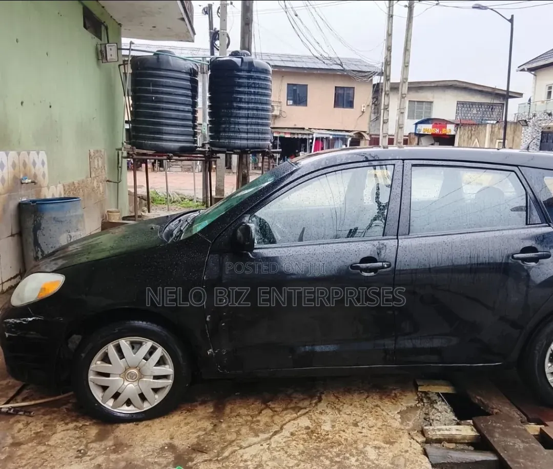 Toyota Matrix 2004 Black