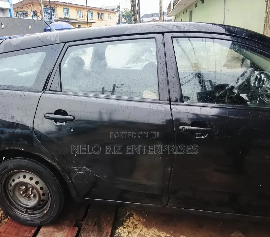 Toyota Matrix 2004 Black